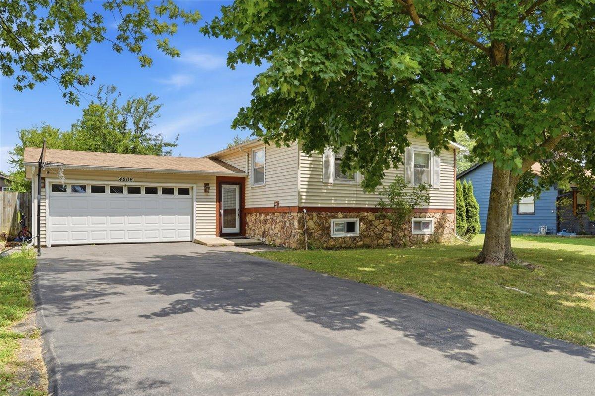 4206 Gregory Dr., Zion, IL 60099