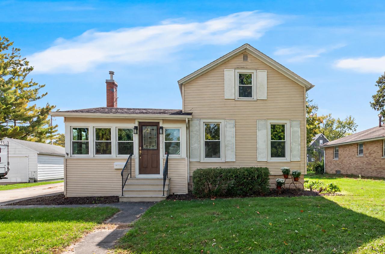 209 W Waupansie St., Dwight, IL 60420