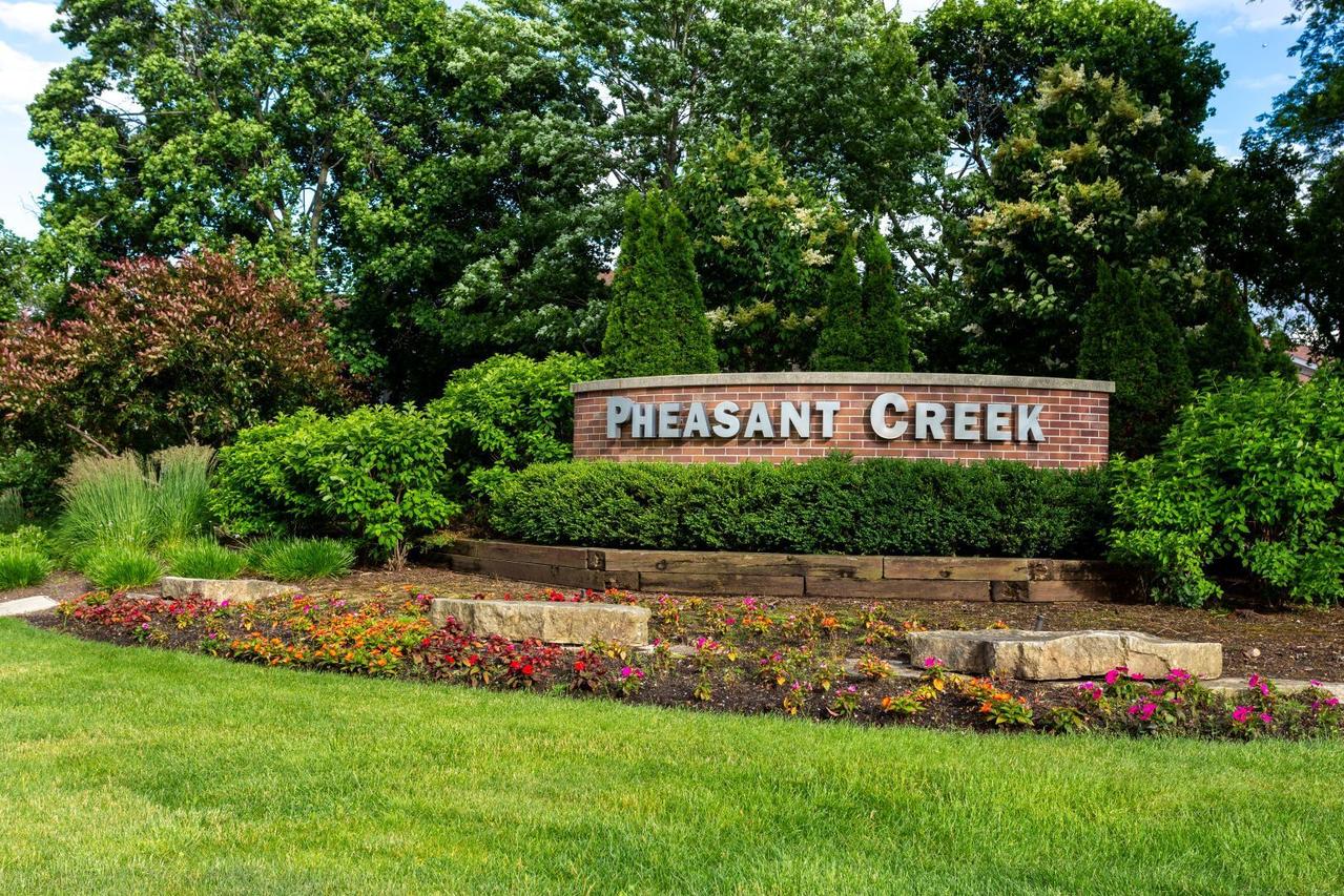 925 Spring Hill Dr. #311, Northbrook, IL 60062
