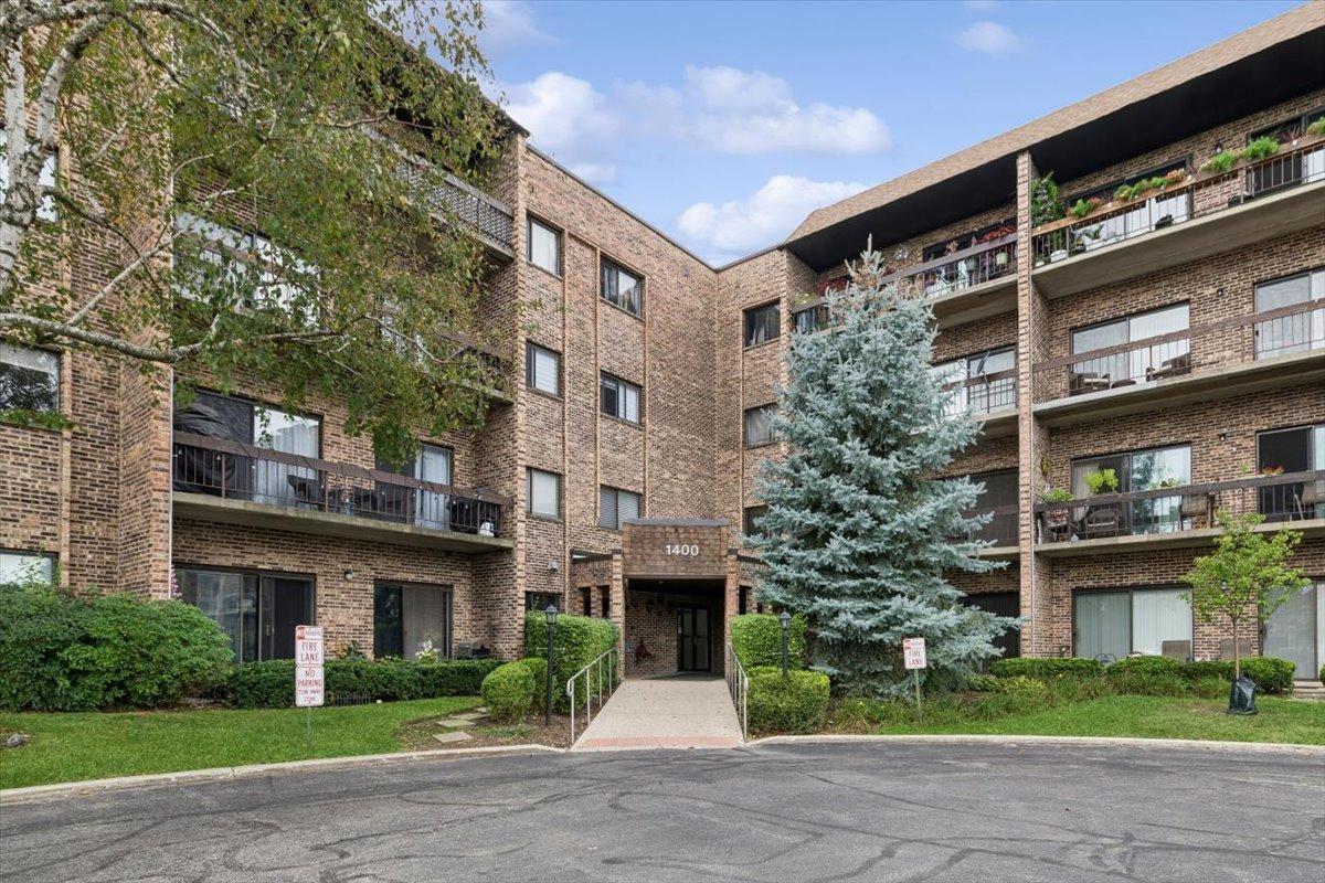 1400 N Elmhurst Rd. #318, Mount Prospect, IL 60056