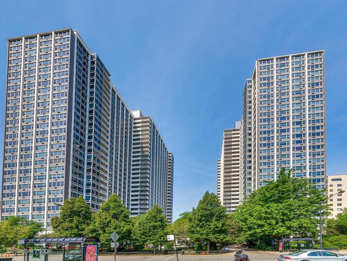 4250 N Marine Dr. #2815, Chicago, IL 60613