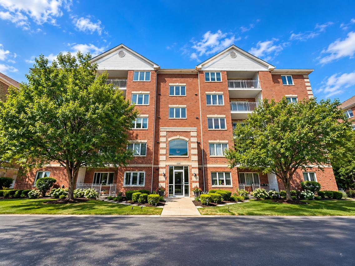 5500 W 115th St. #204, Oak Lawn, IL 60453