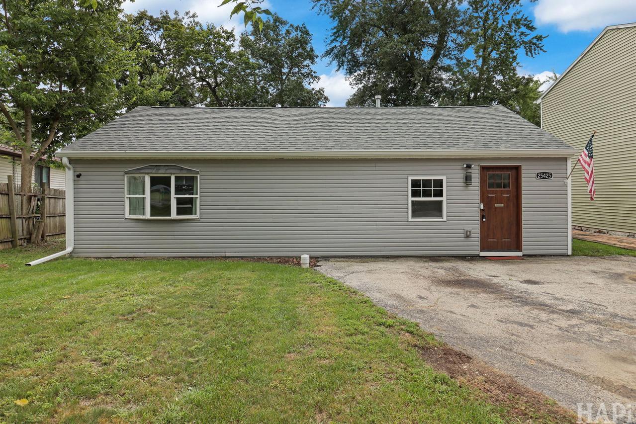 25425 W Arcade Dr., Lake Villa, IL 60046