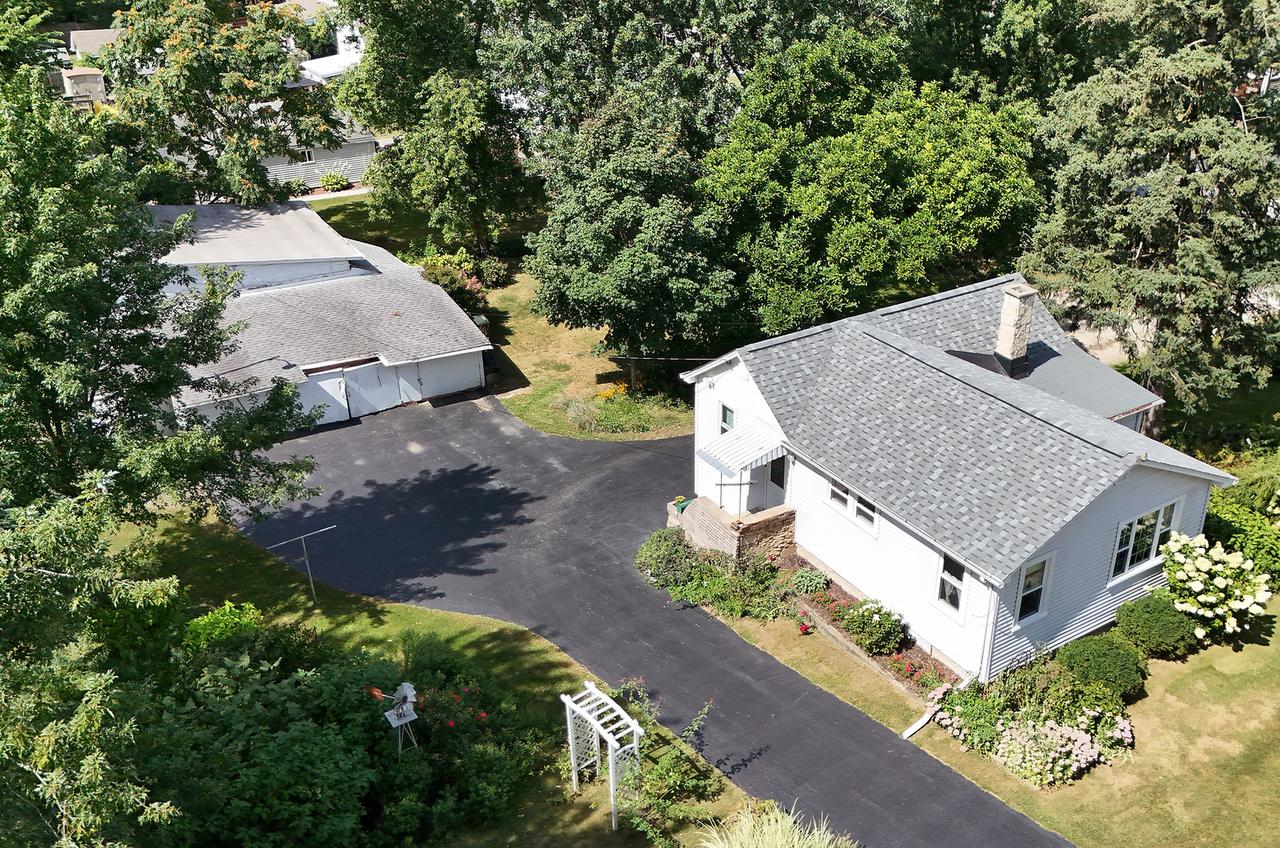 150 E 2nd Ave., New Lenox, IL 60451