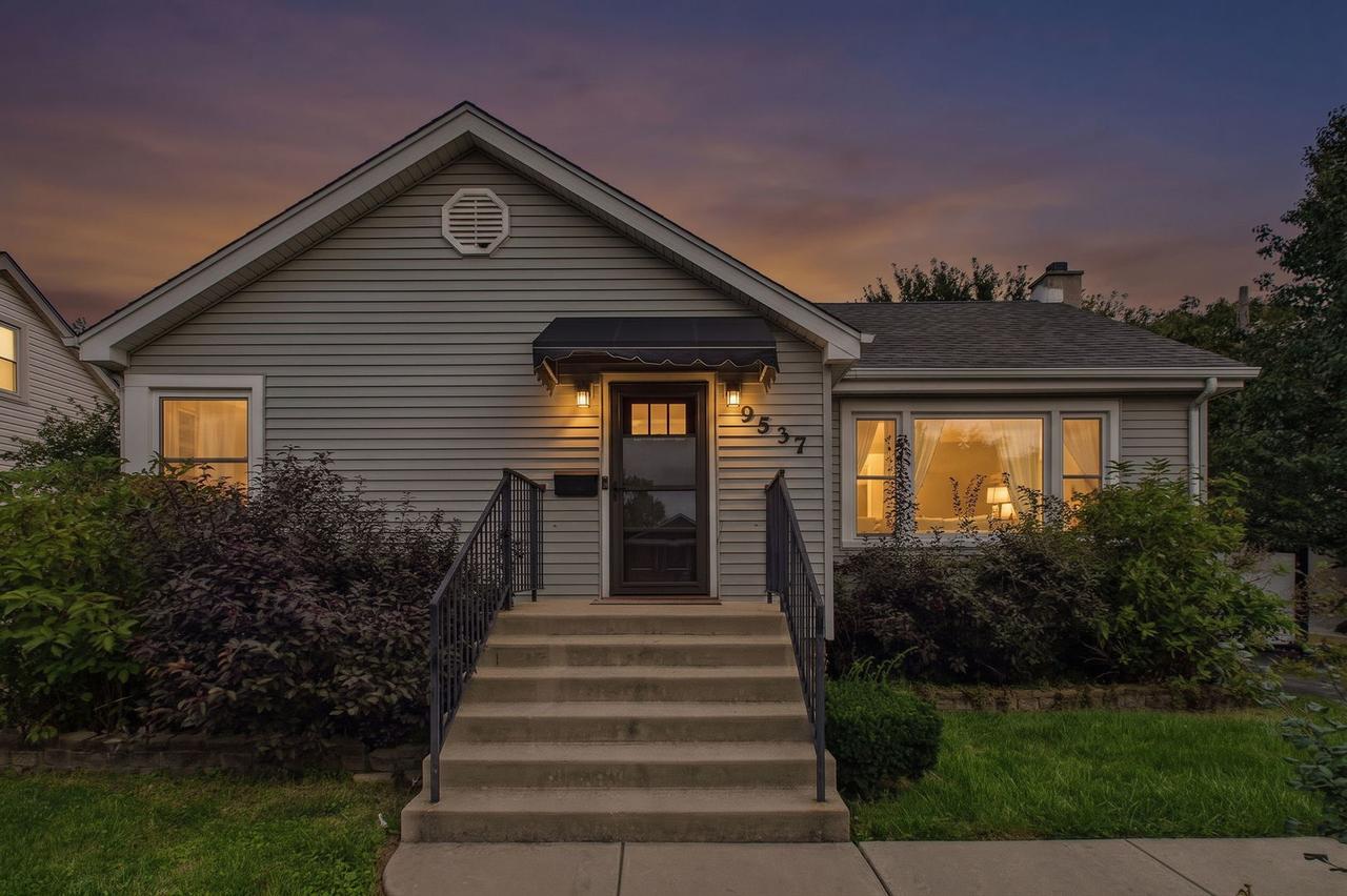 [Address Hidden by Seller], Oak Lawn, IL 60453