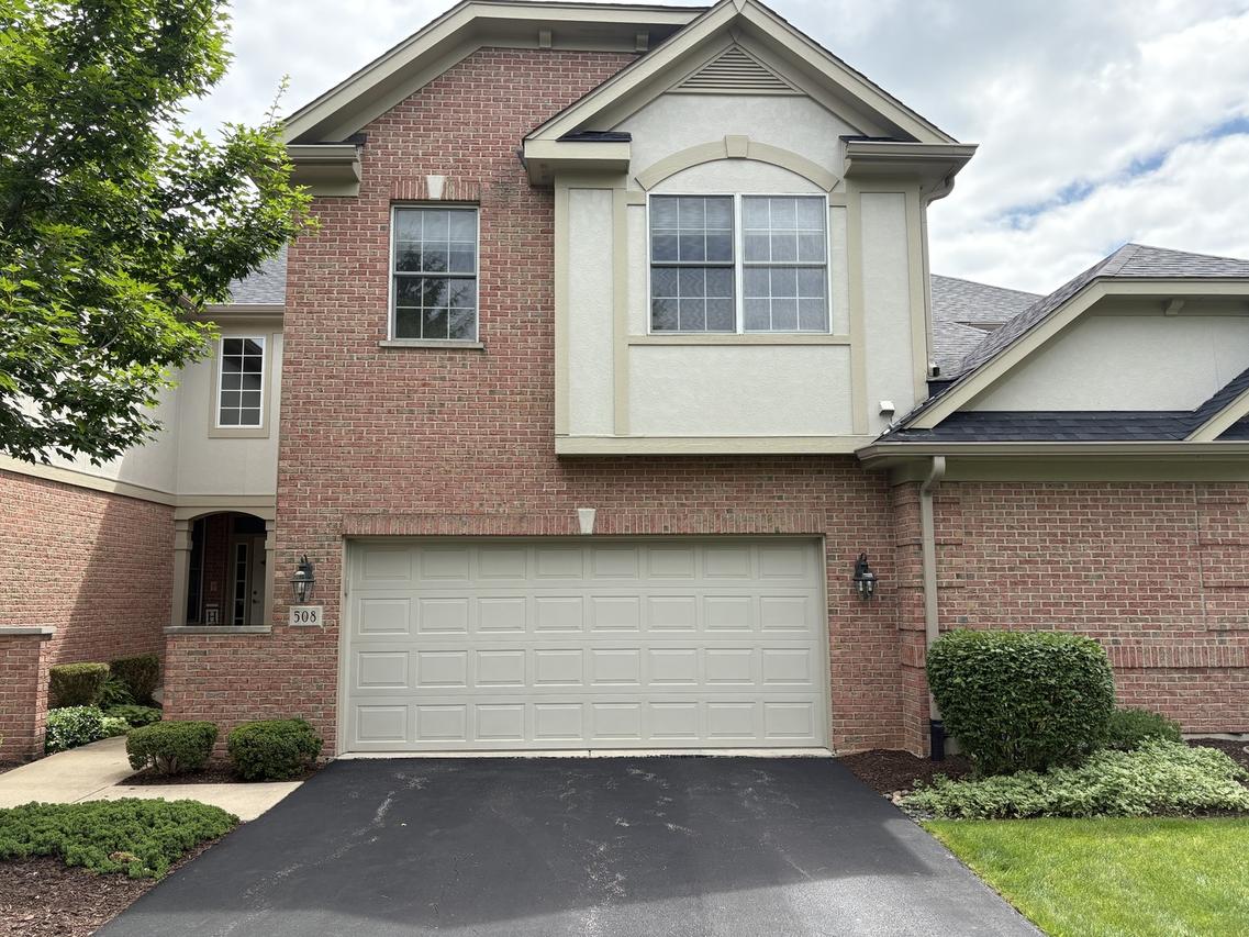 508 Ashbury Ct., Lemont, IL 60439