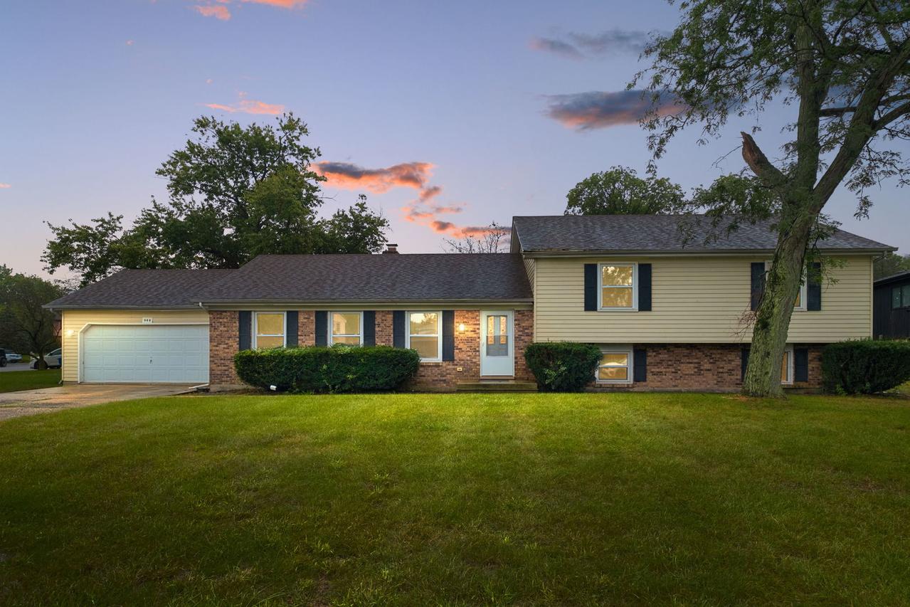 944 Carol Ln., Crete, IL 60417