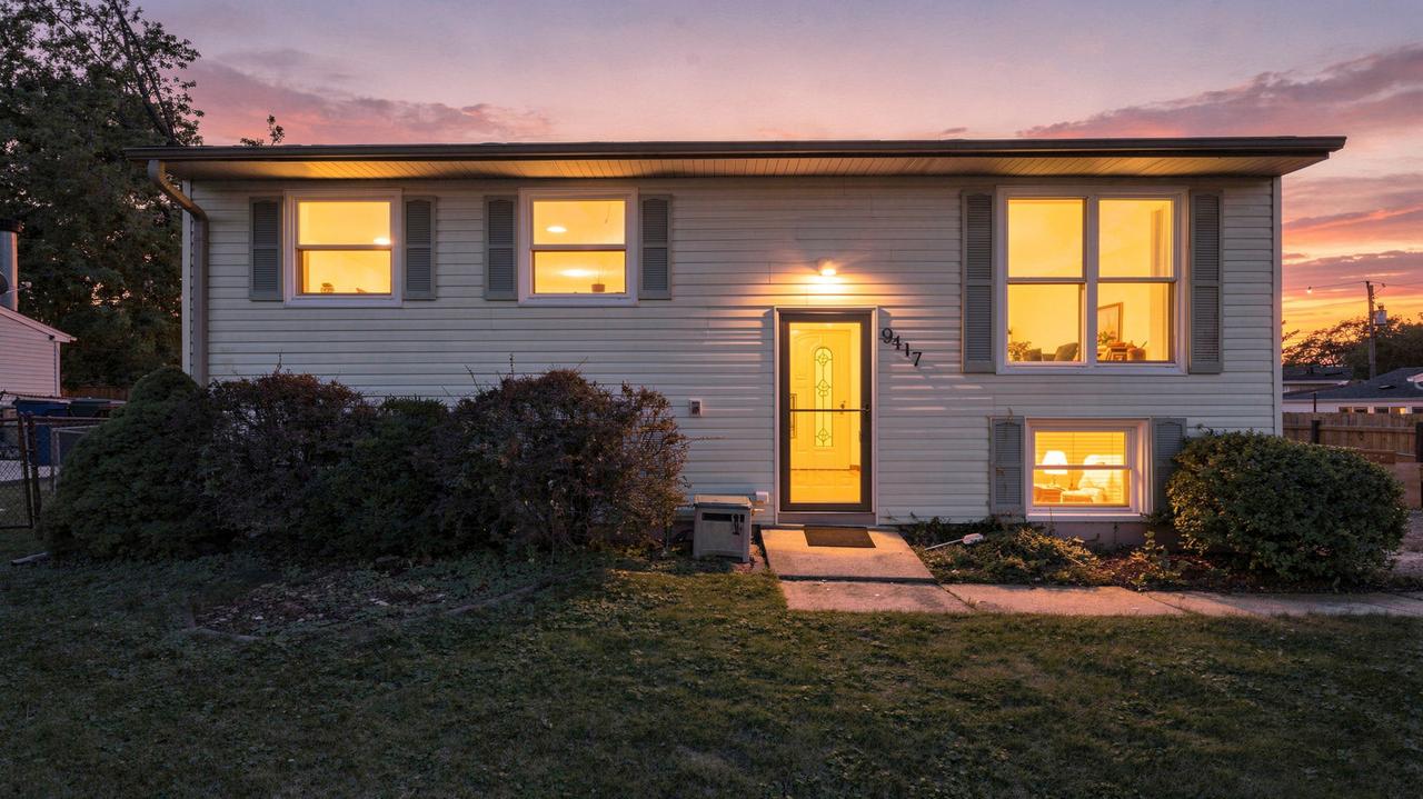9417 Hawthorne Ave., Mokena, IL 60448