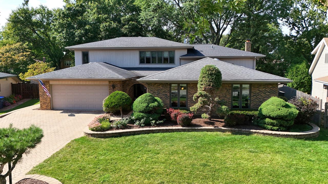 7202 Gold Grove Pl., Darien, IL 60561