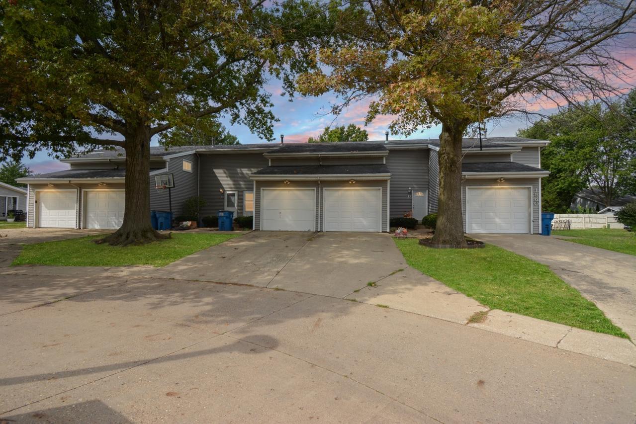 1560 Hunt Dr. #D, Normal, IL 61761