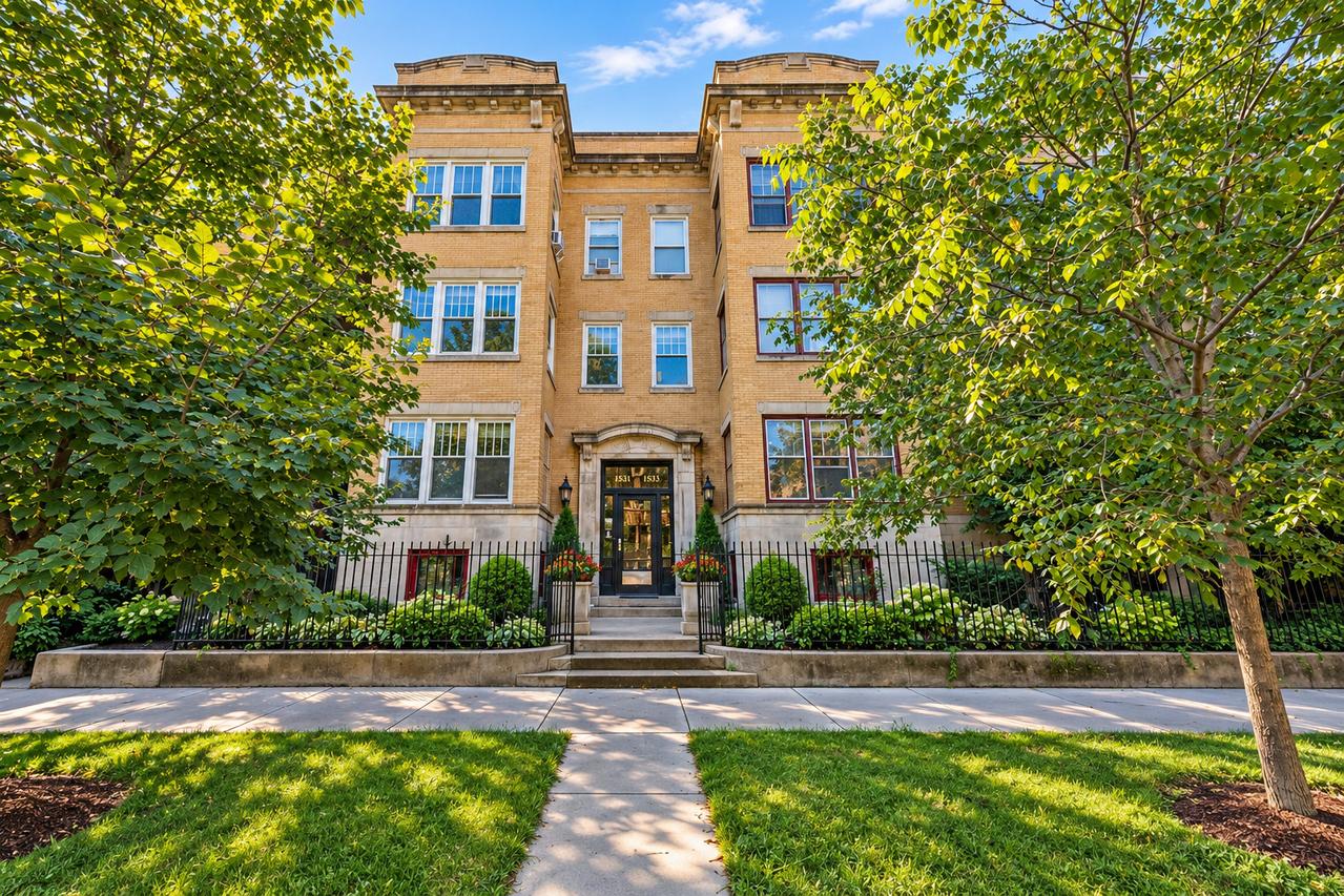5330 S Hyde Park Blvd. #1S, Chicago, IL 60615