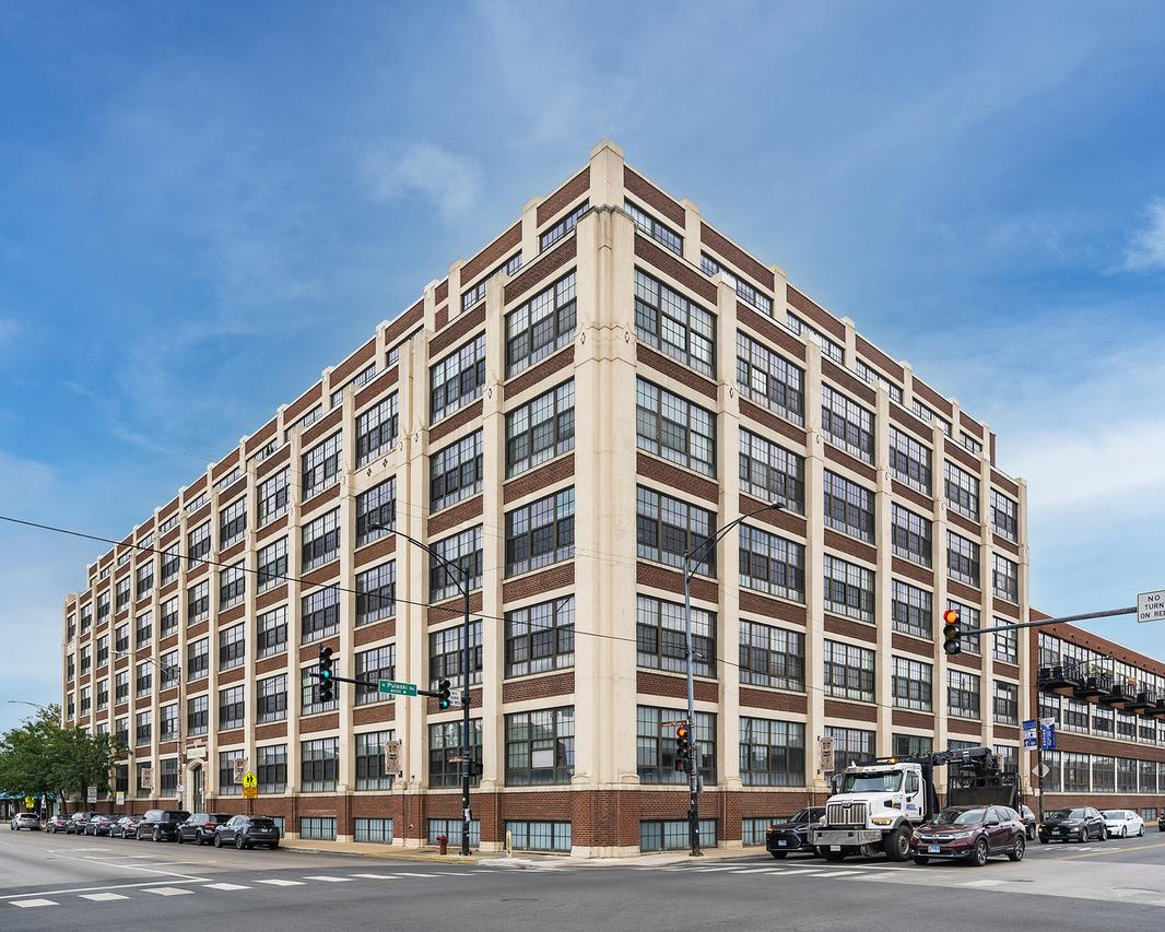 3963 W Belmont Ave. #413, Chicago, IL 60618