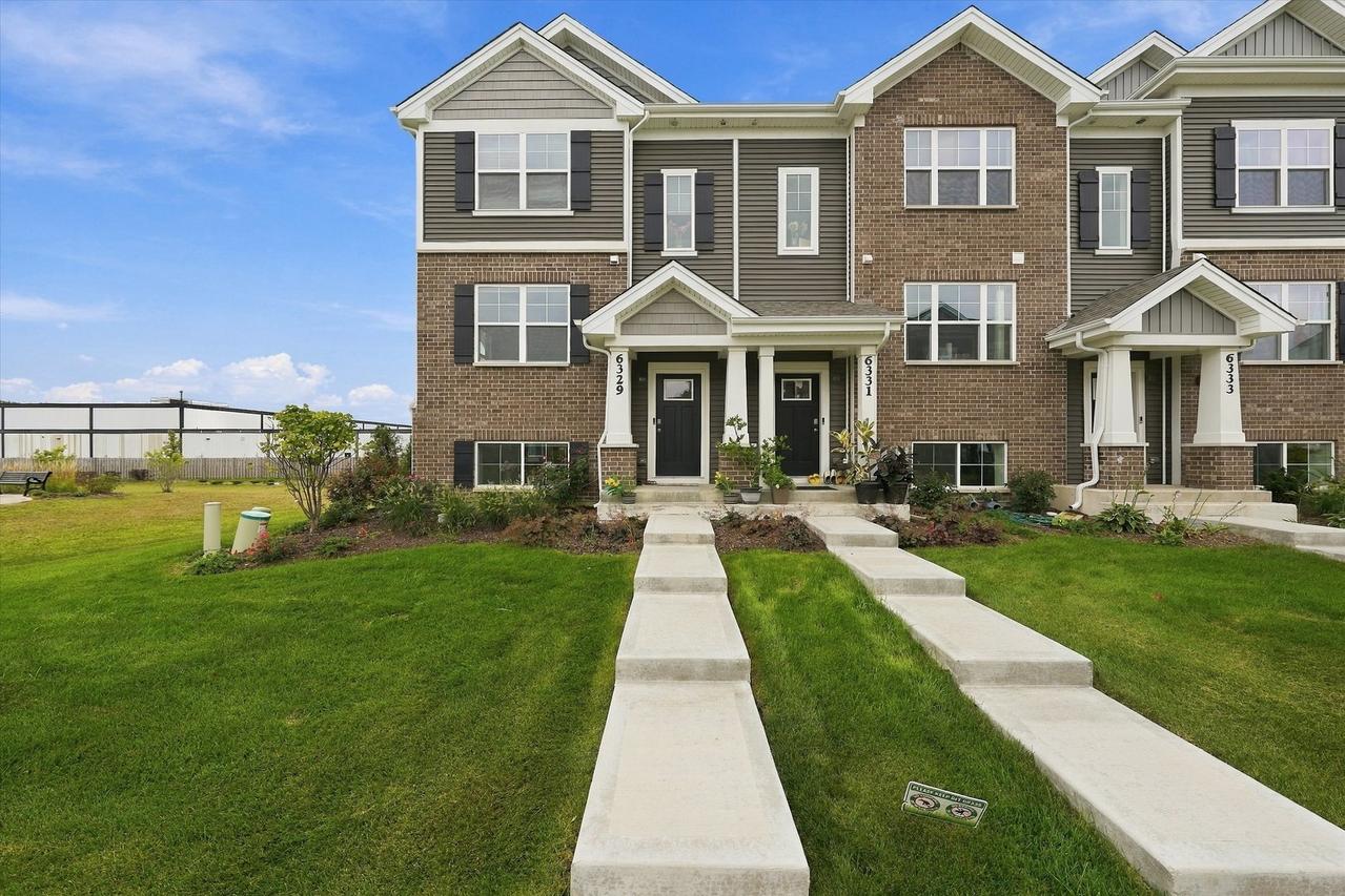 6329 Ulster Dr., Tinley Park, IL 60477