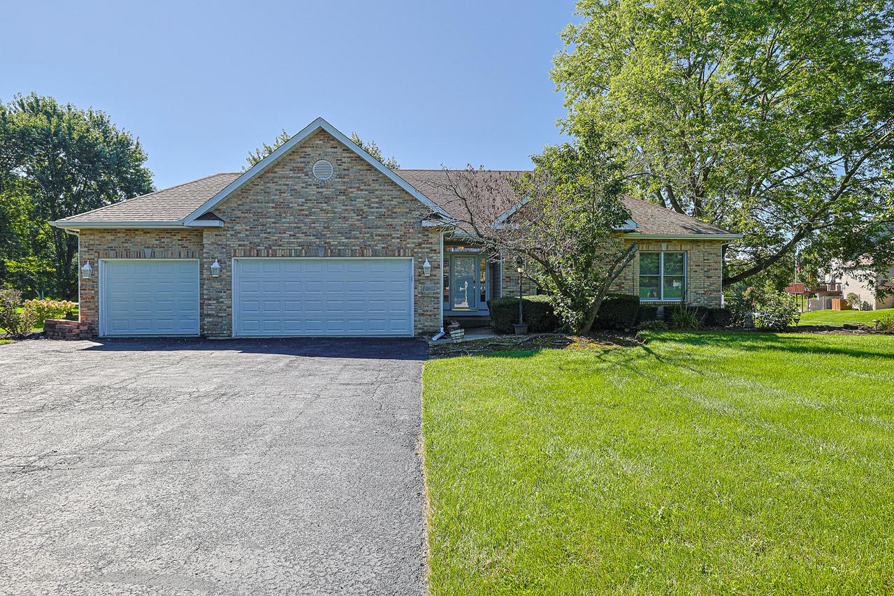 10802 Michigan Dr., Spring Grove, IL 60081