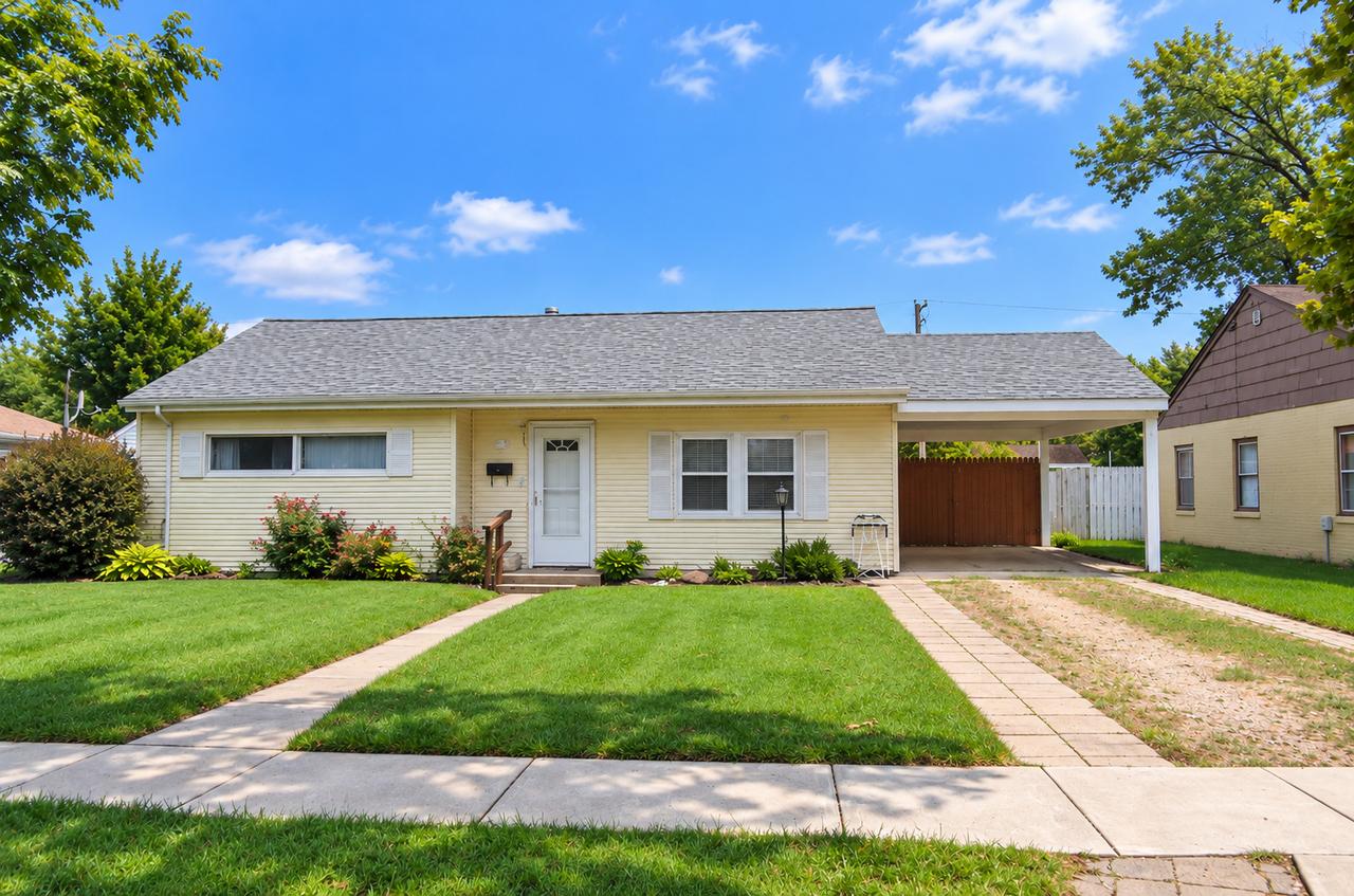 1110 Douglas Dr., Sterling, IL 61081