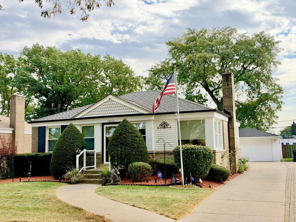 10513 Dorchester St., Westchester, IL 60154