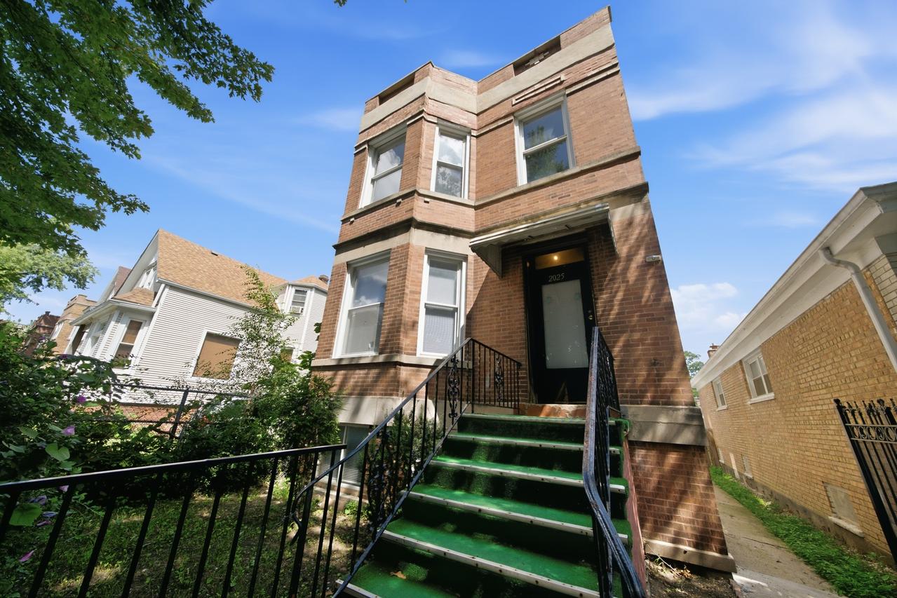 2025 N Lawler Ave., Chicago, IL 60639