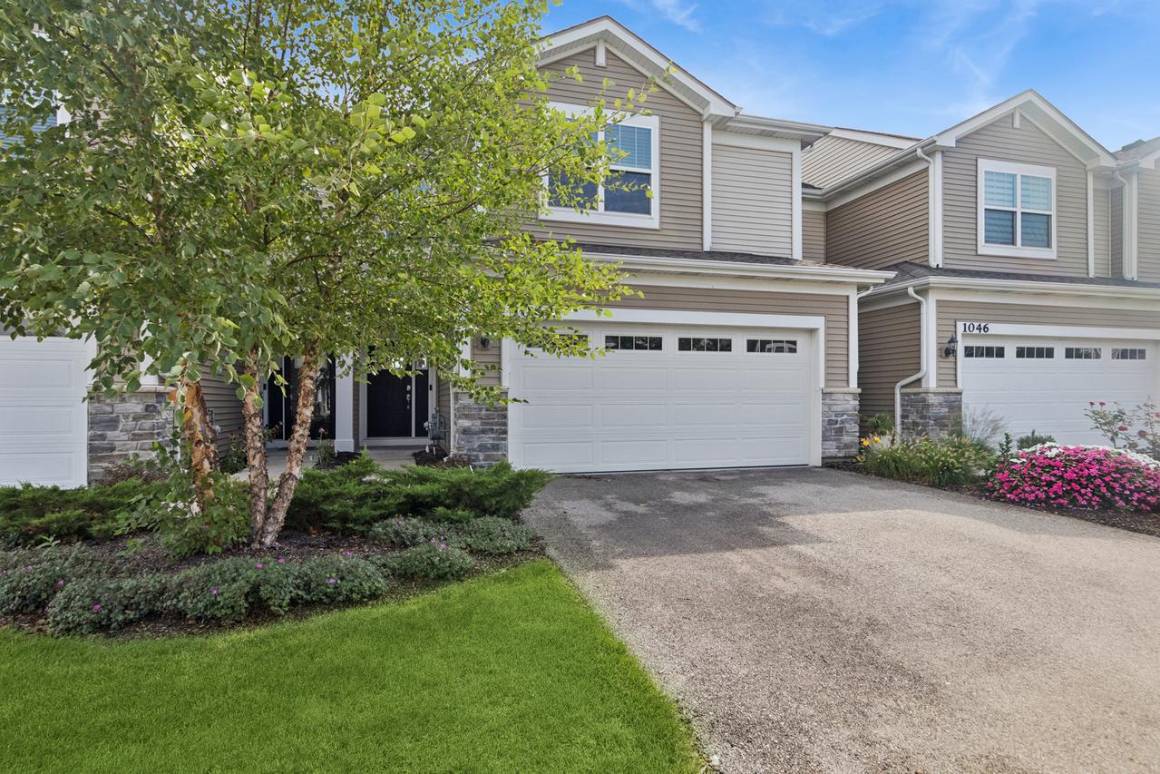 1044 Moraine Dr., South Elgin, IL 60177