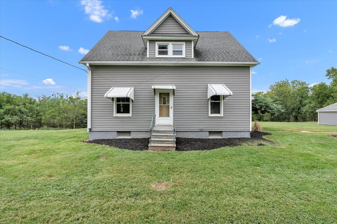 8850 Ridgewood Rd., Rock Island, IL 61201