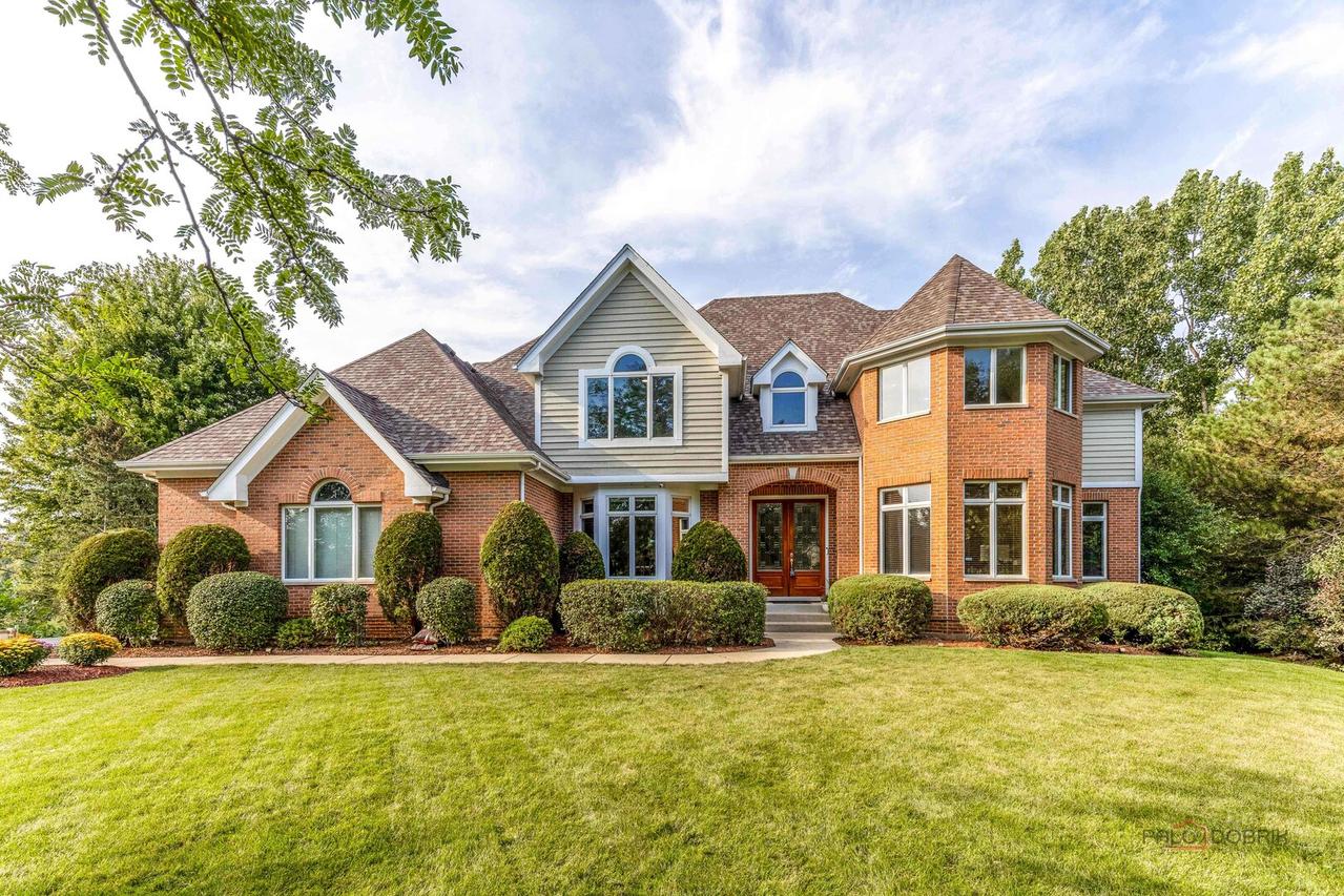 22904 N Ridgewood Ln., Kildeer, IL 60047