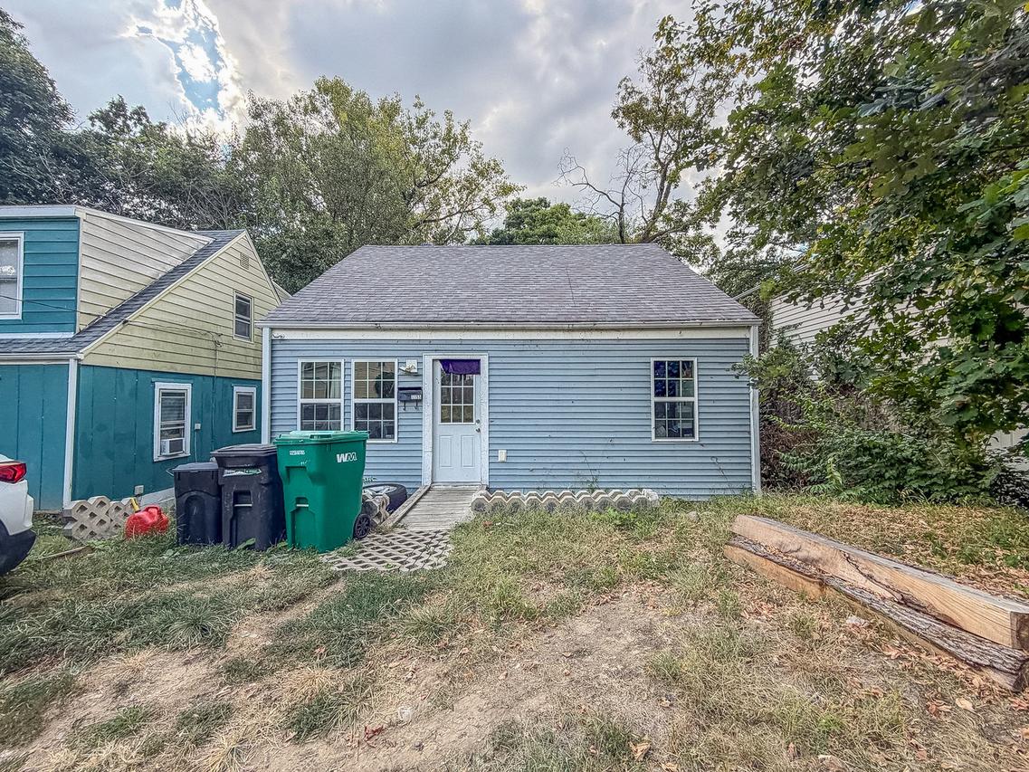 1155 S 20th St., Decatur, IL 62521