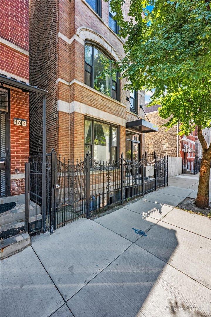 1745 W 18th Pl. #1R, Chicago, IL 60608
