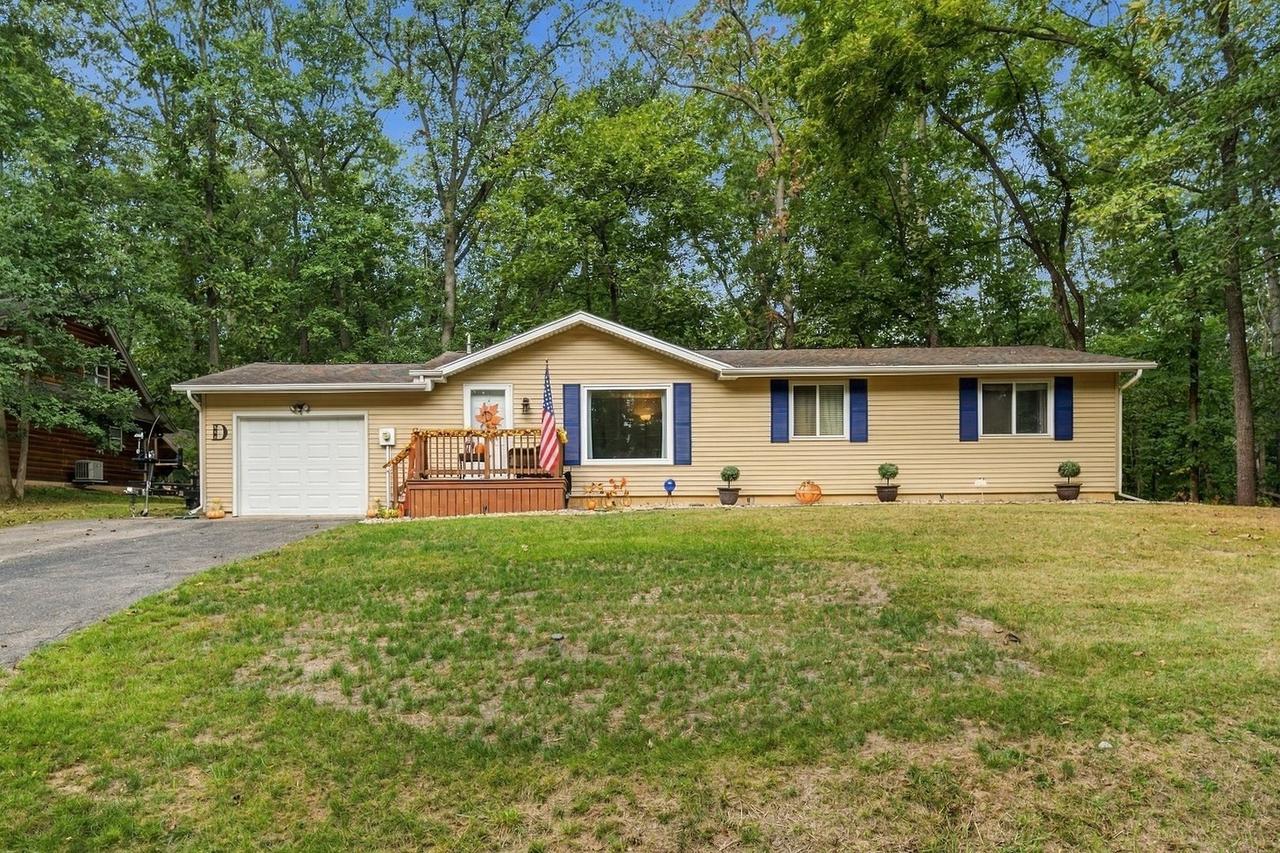 888 Fair Haven Dr., Varna, IL 61375