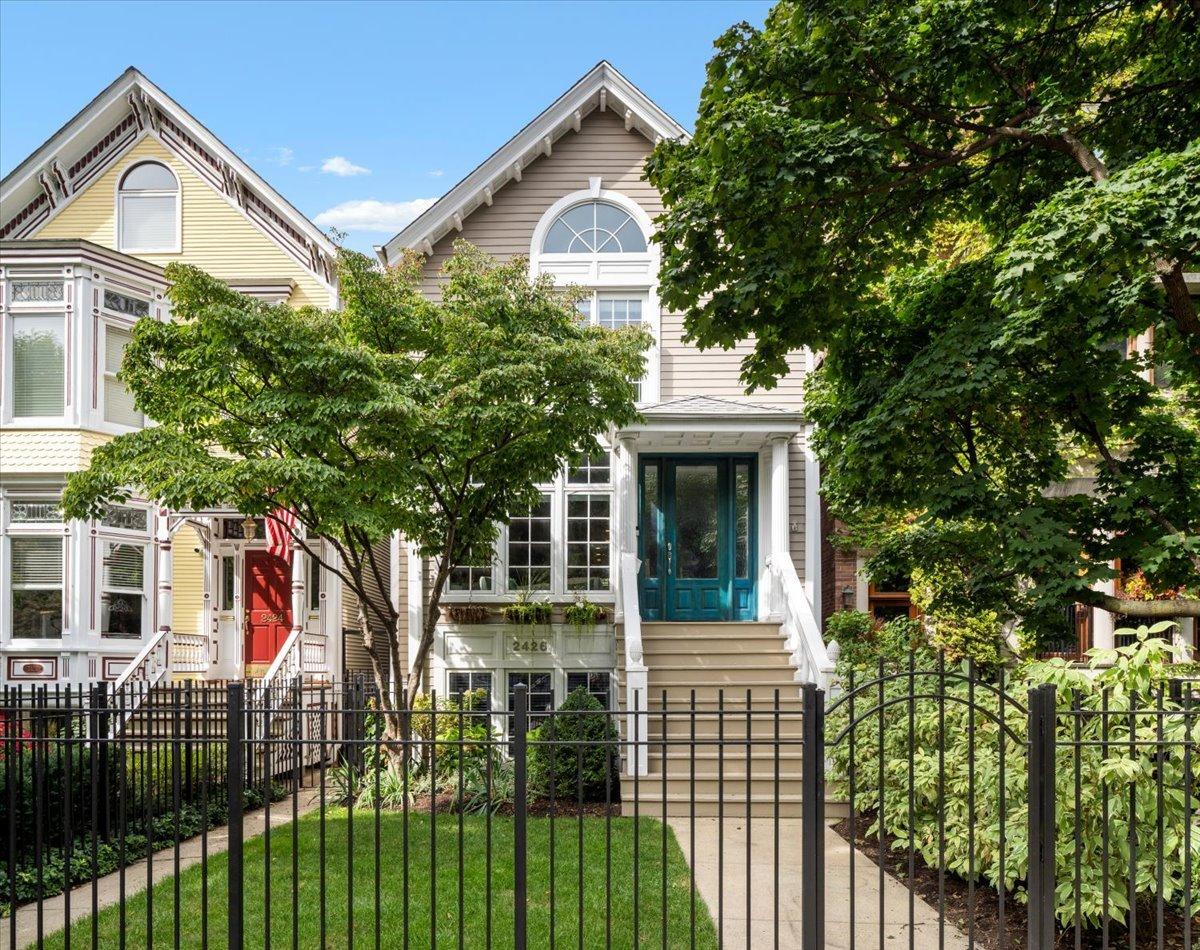 2426 N Burling St., Chicago, IL 60614