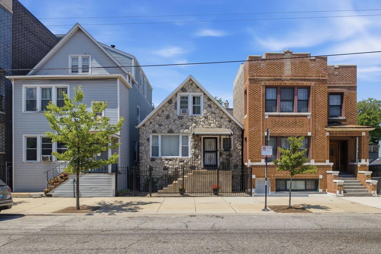 2444 N Western Ave., Chicago, IL 60647