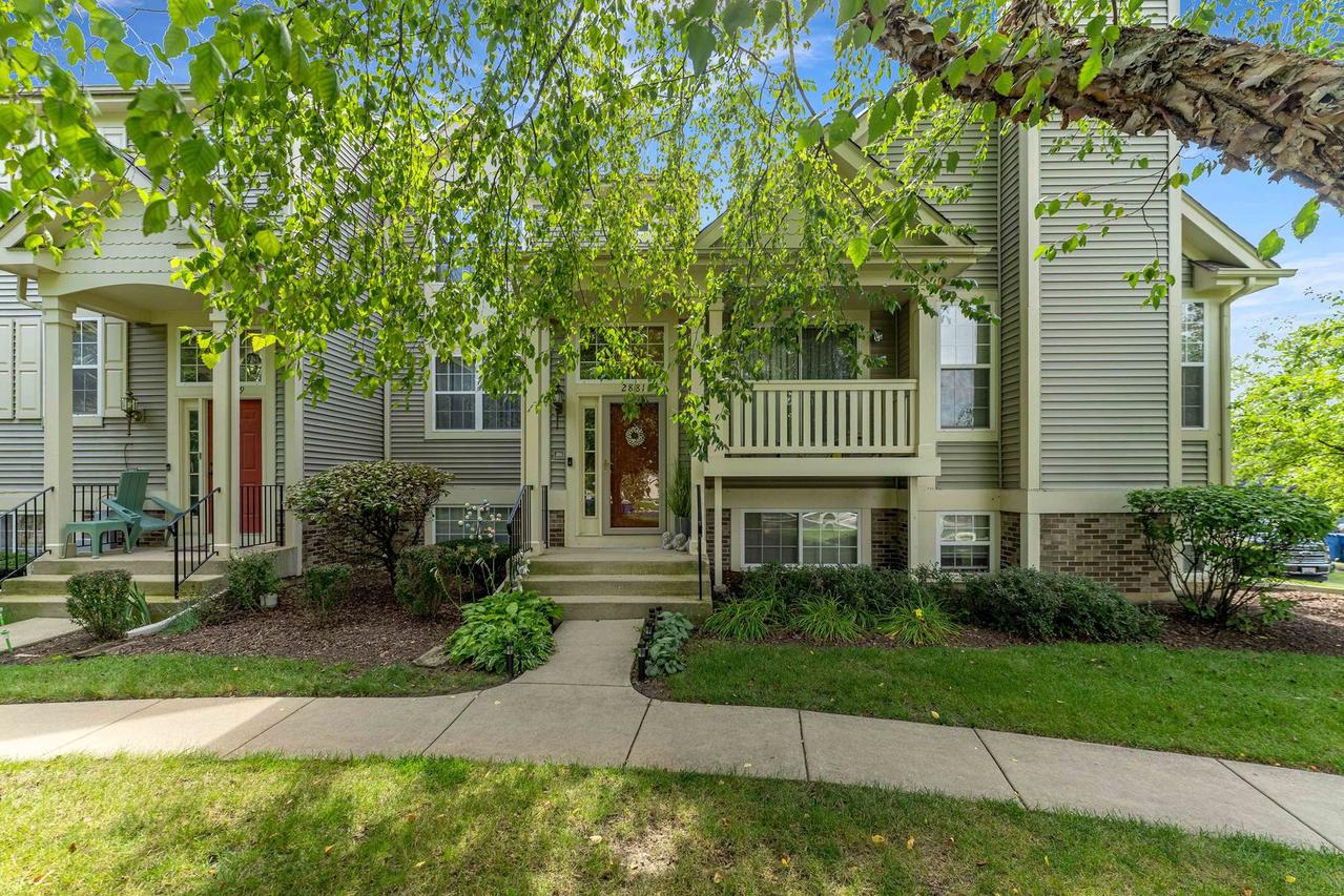 2881 N Augusta Dr., Wadsworth, IL 60083