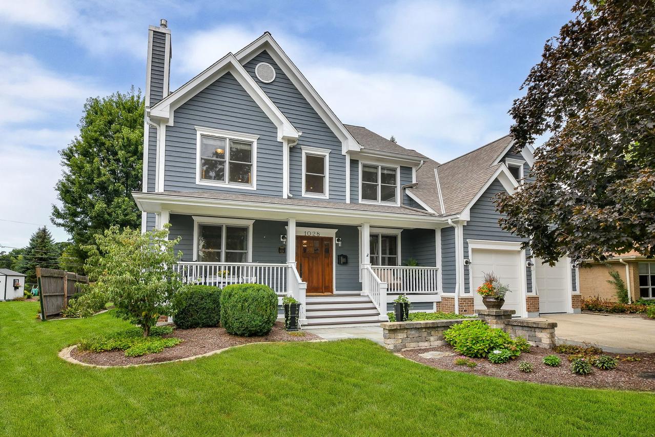 1028 Shady Ln., Glen Ellyn, IL 60137