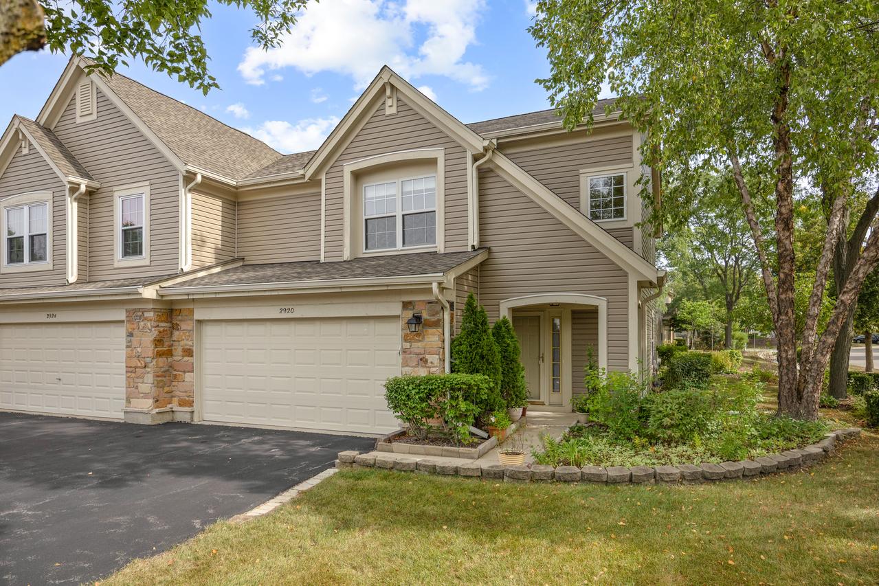2920 Oak Ct., Schaumburg, IL 60193