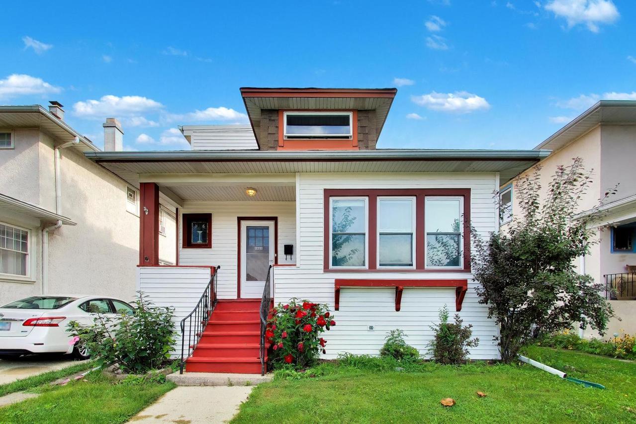 5920 W Berenice Ave., Chicago, IL 60634