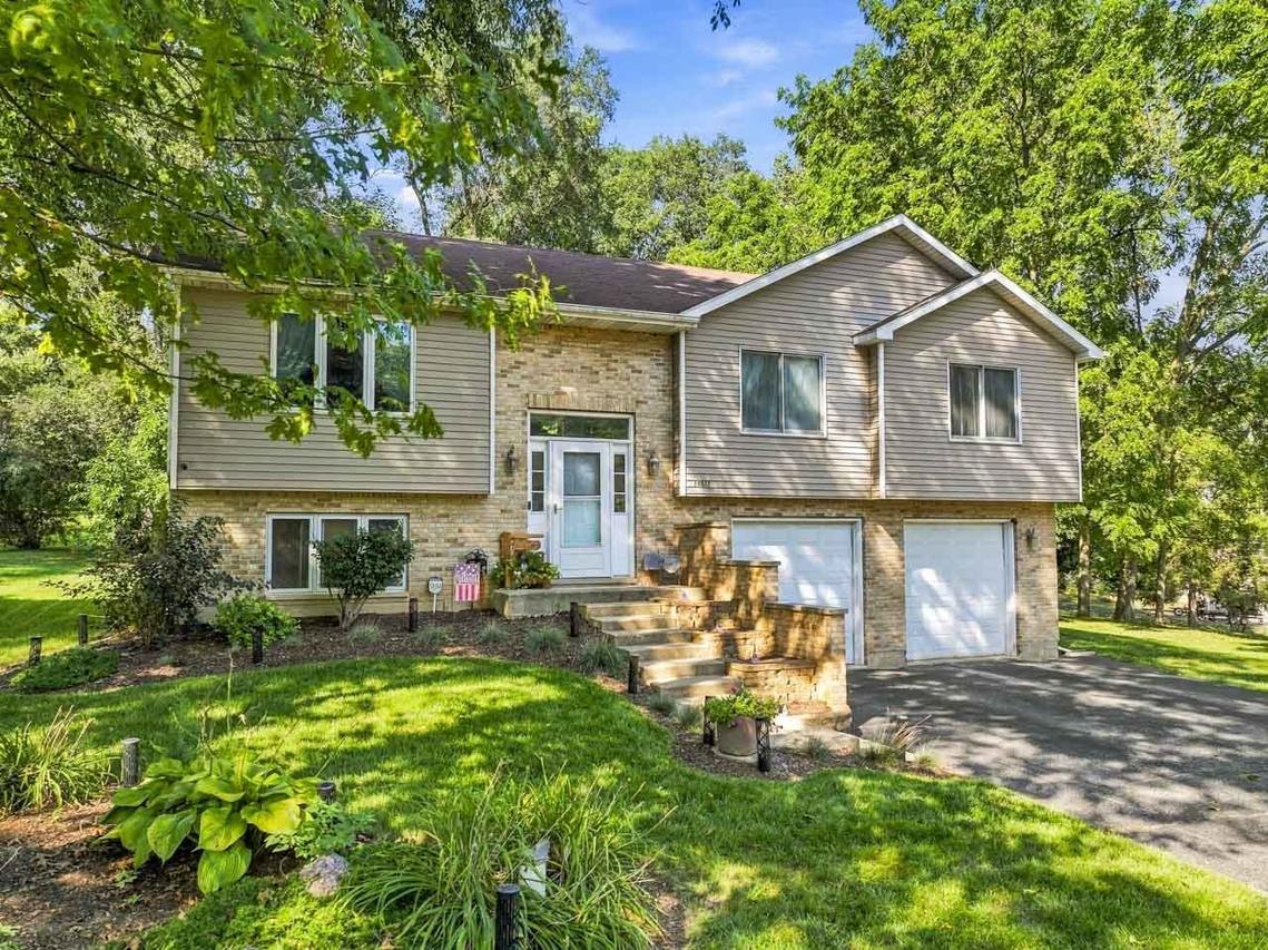 26032 W Wilson Rd., Antioch, IL 60002