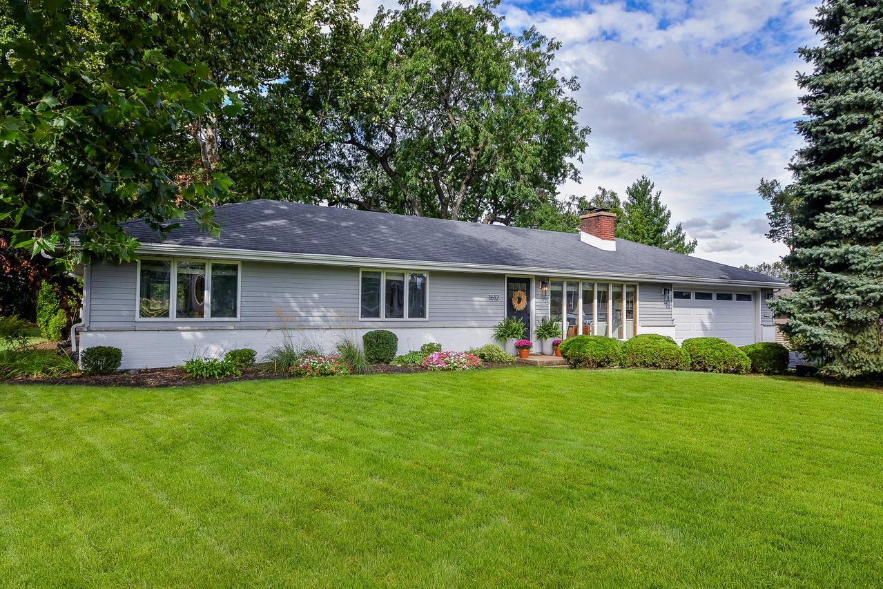 1612 N Washington St., Wheaton, IL 60187