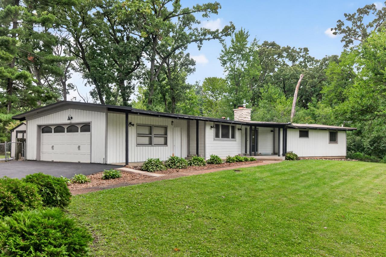 1S670 Winfield Rd., Wheaton, IL 60187