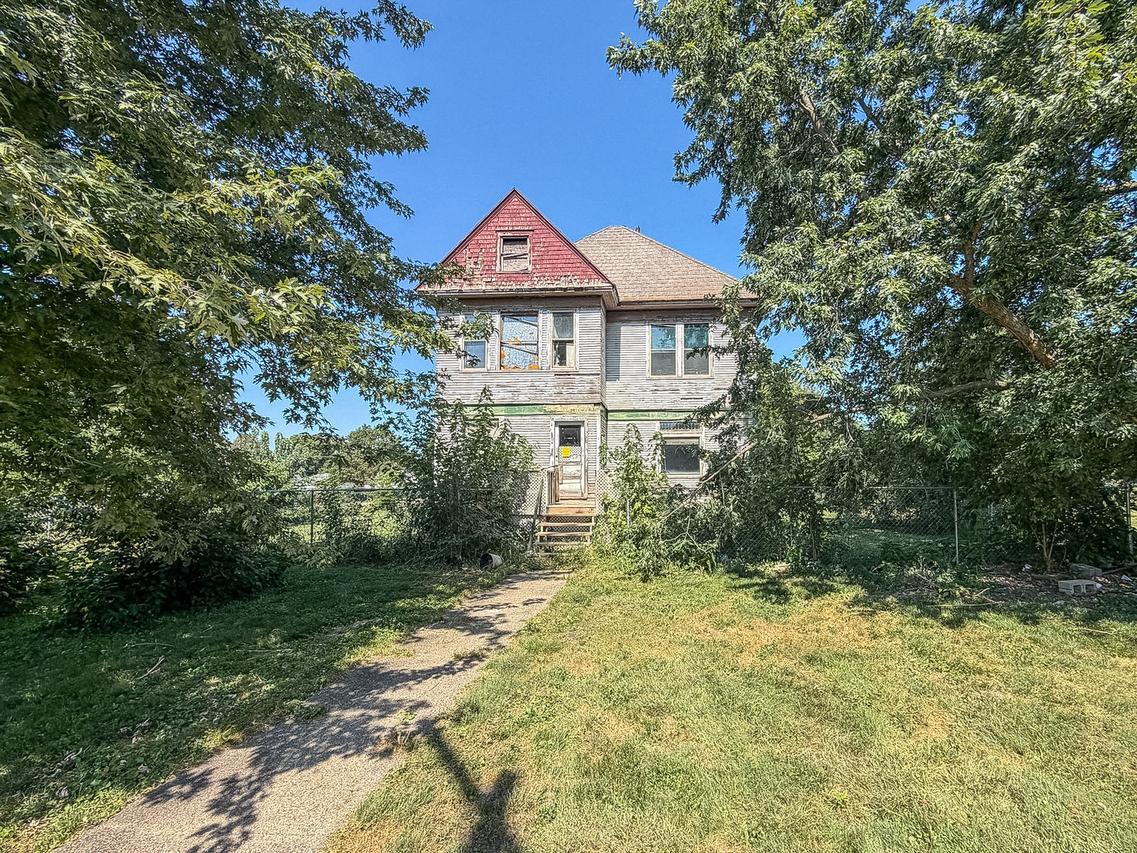107 W Green St., Broadlands, IL 61816