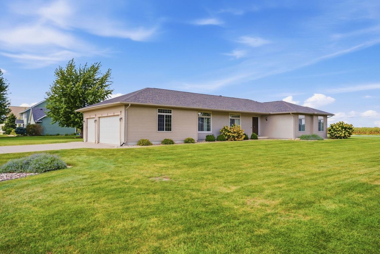 12704 25th Street Ct., Milan, IL 61264