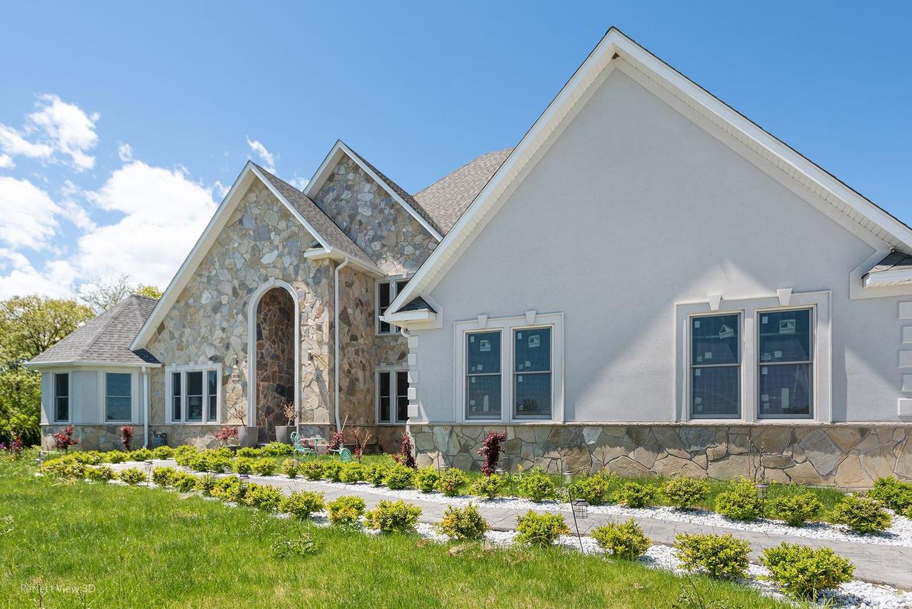 38148 N Helena Ln., Wadsworth, IL 60083
