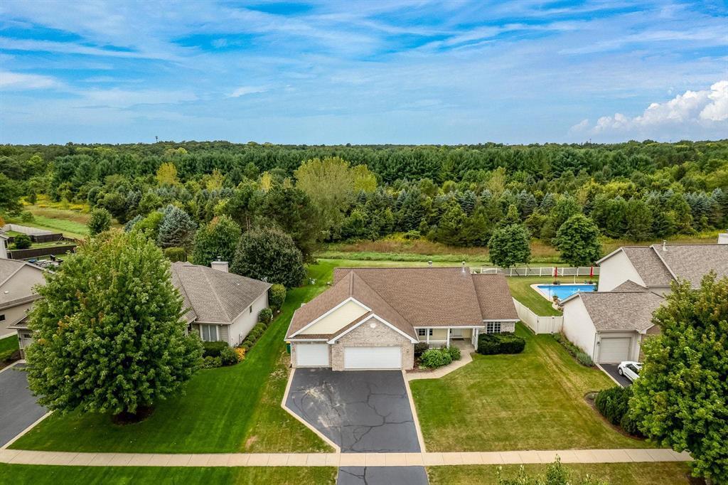 6582 Deer Isle Dr., Cherry Valley, IL 61016