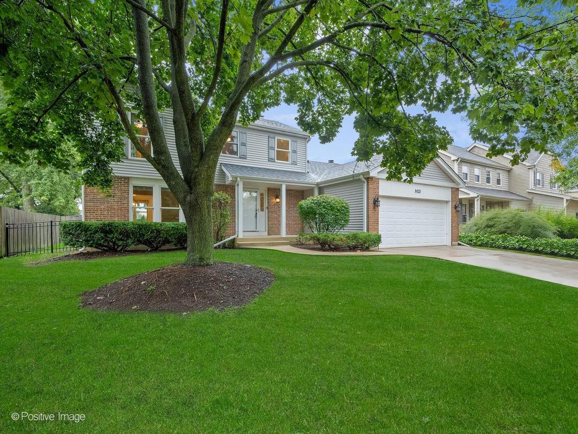 1N325 Tamarack Dr., Winfield, IL 60190