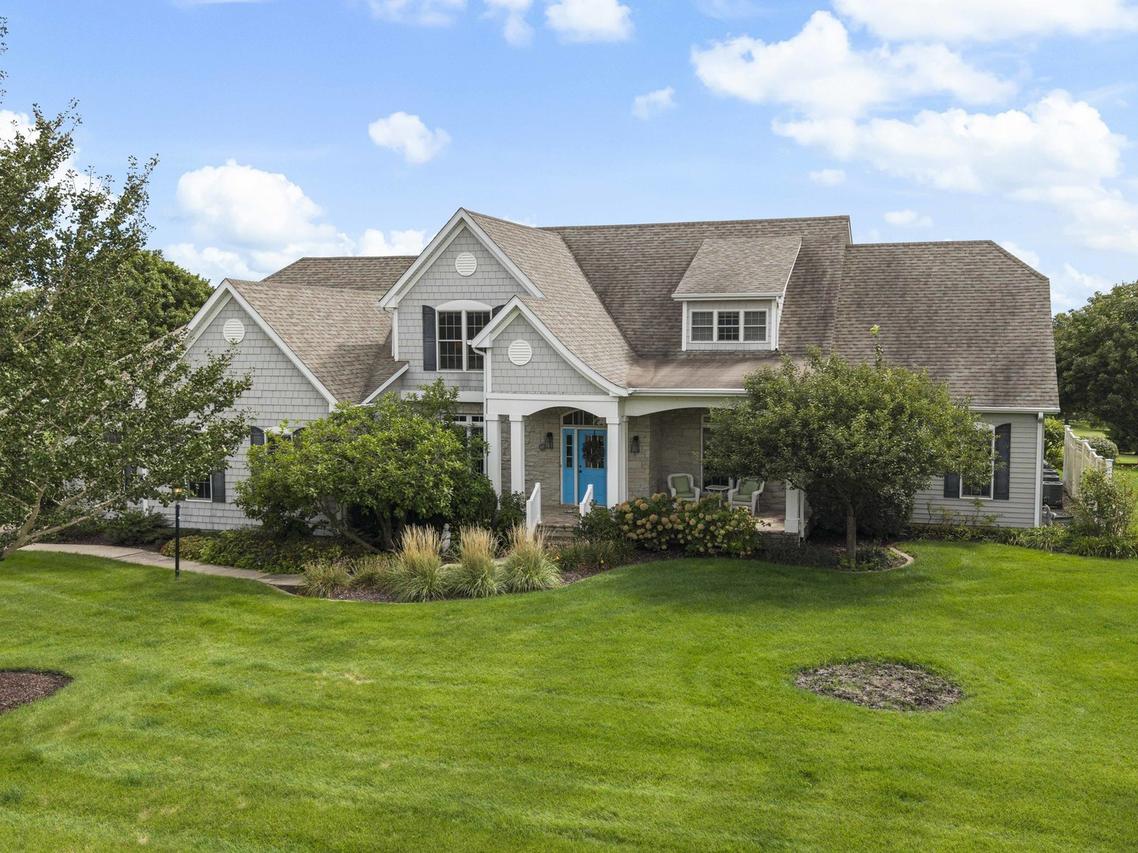 1555 Crimson King Ct., Geneseo, IL 61254