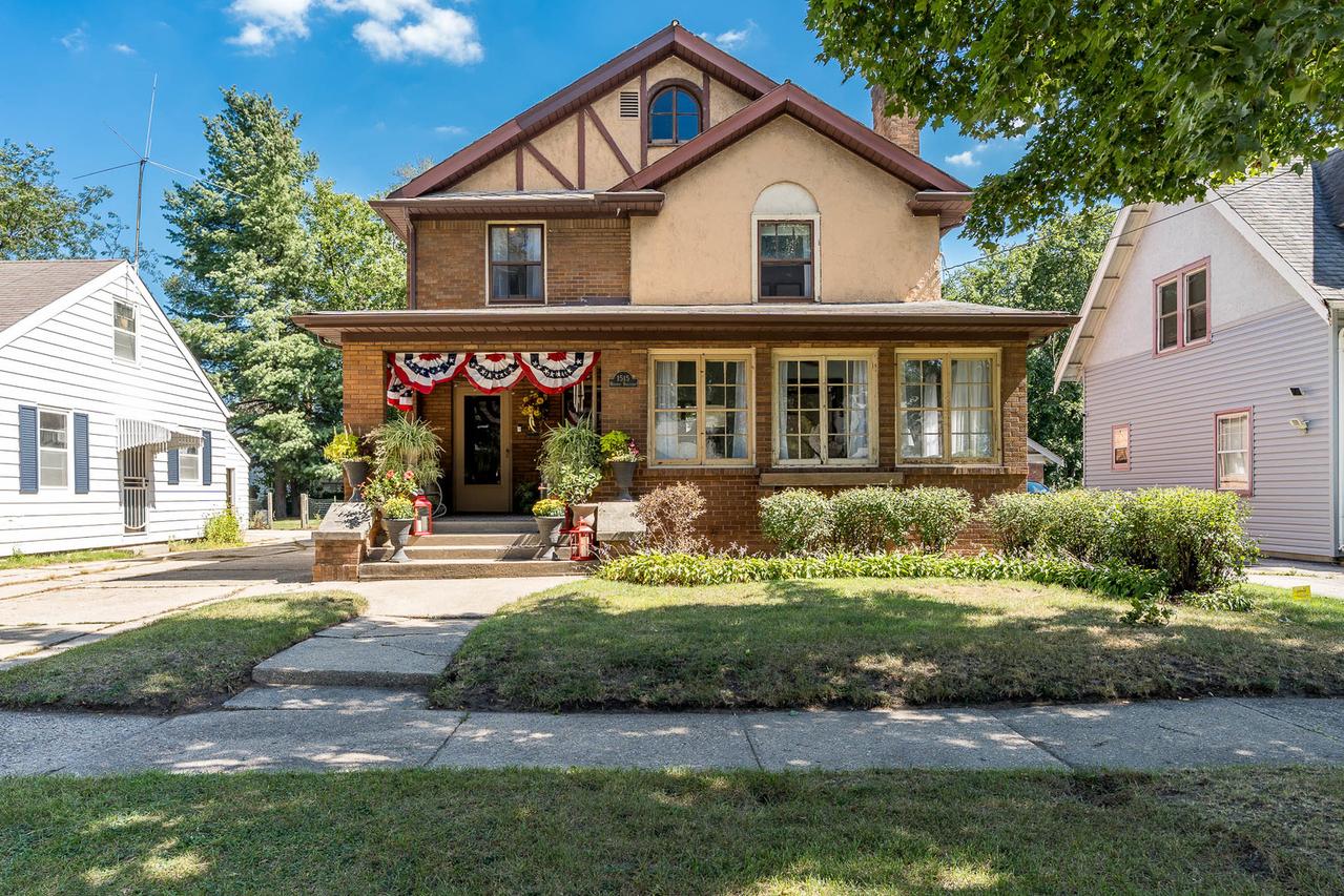1515 Huffman Blvd., Rockford, IL 61103