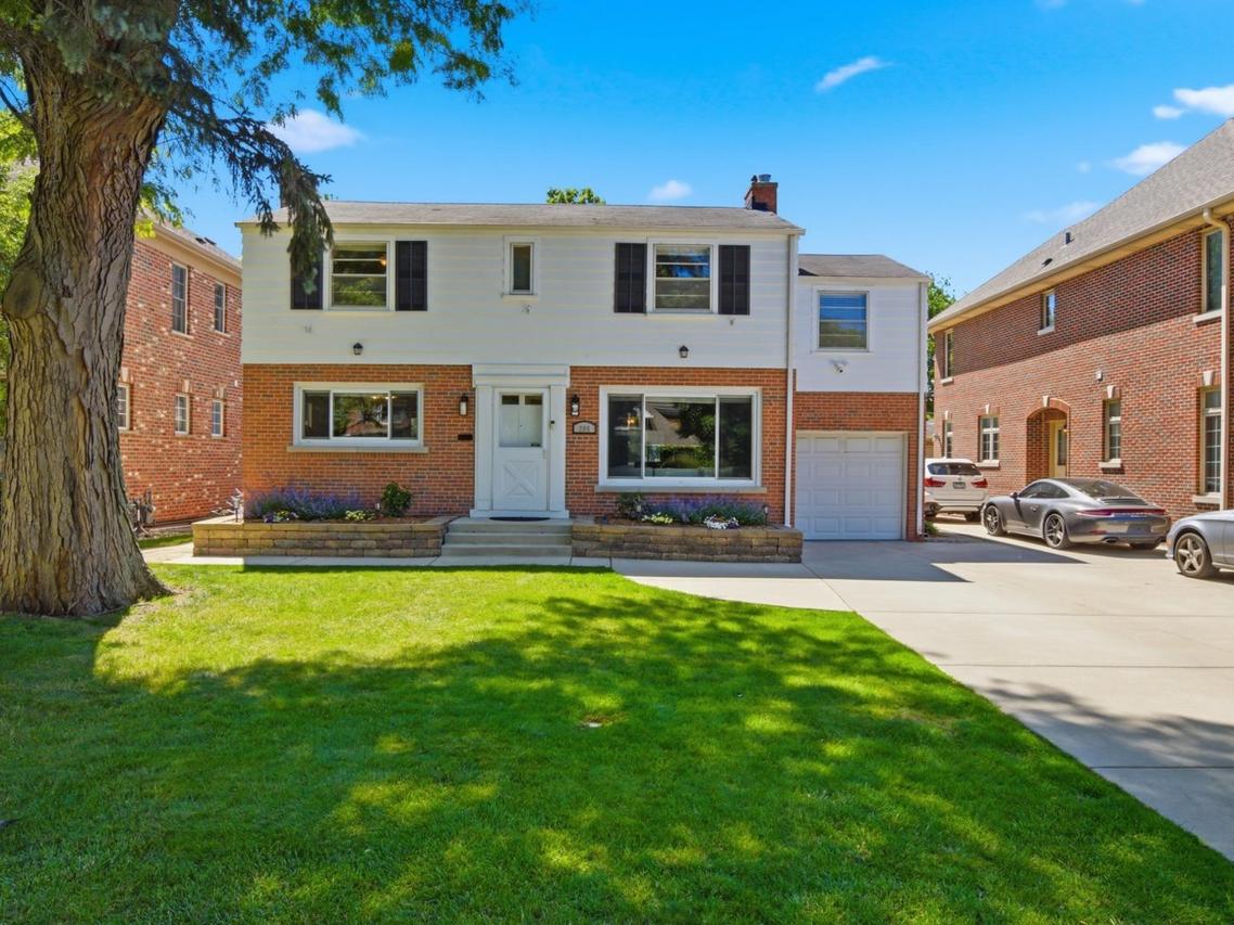 204 S Home Ave., Park Ridge, IL 60068