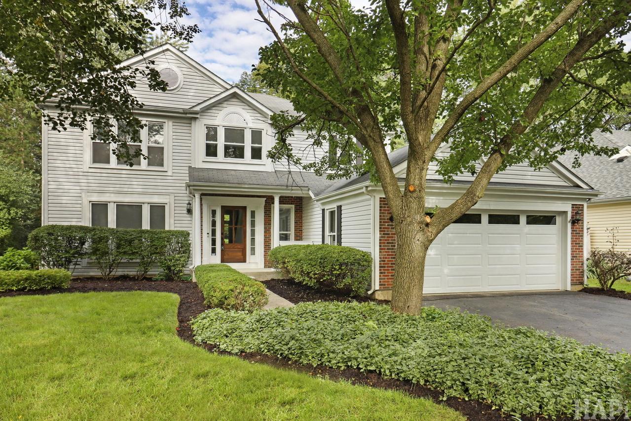 72 Julie Ln., Vernon Hills, IL 60061