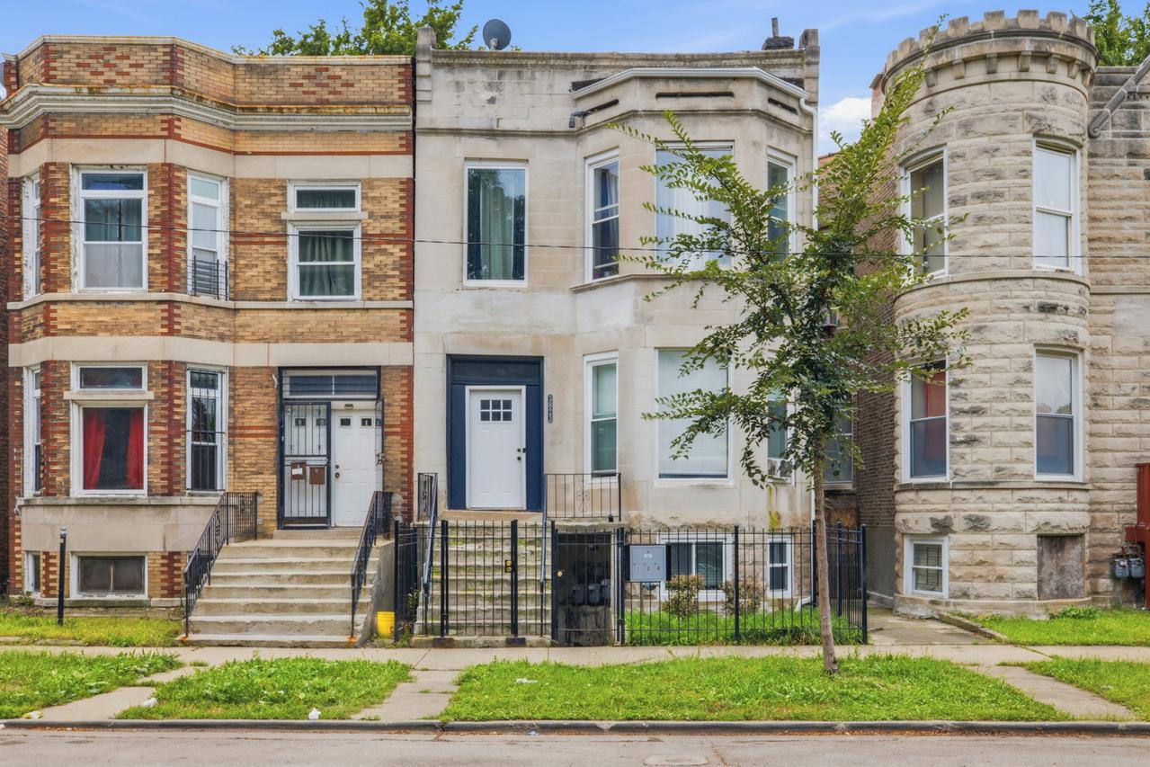 3823 W Lexington St., Chicago, IL 60624