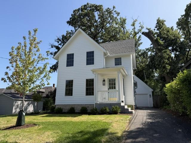 320 Morton St., Batavia, IL 60510
