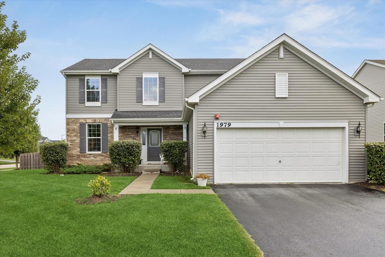 1979 Newberry Ln., Hoffman Estates, IL 60192