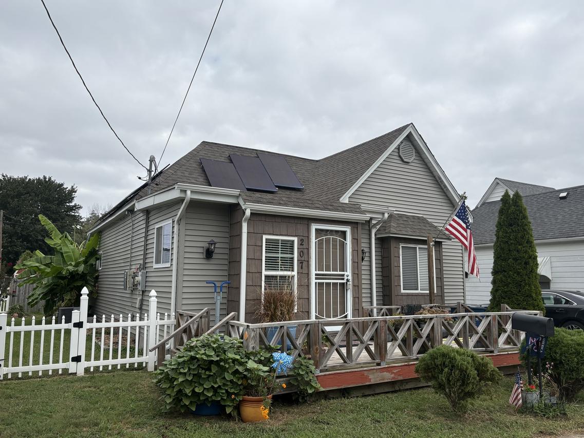 207 W Sylvia Ave., Christopher, IL 62822