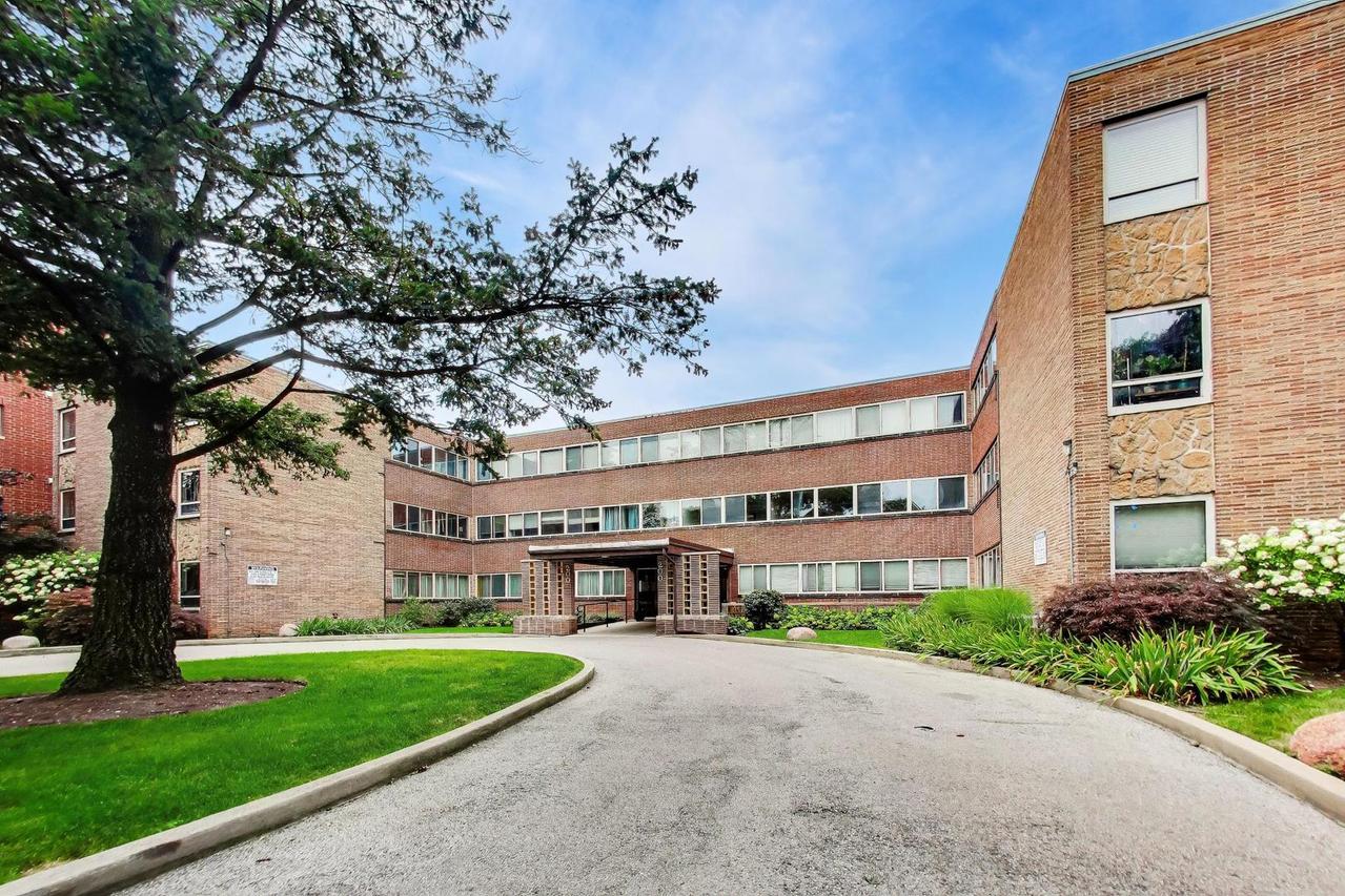 200 Ridge Ave. #TG, Evanston, IL 60202